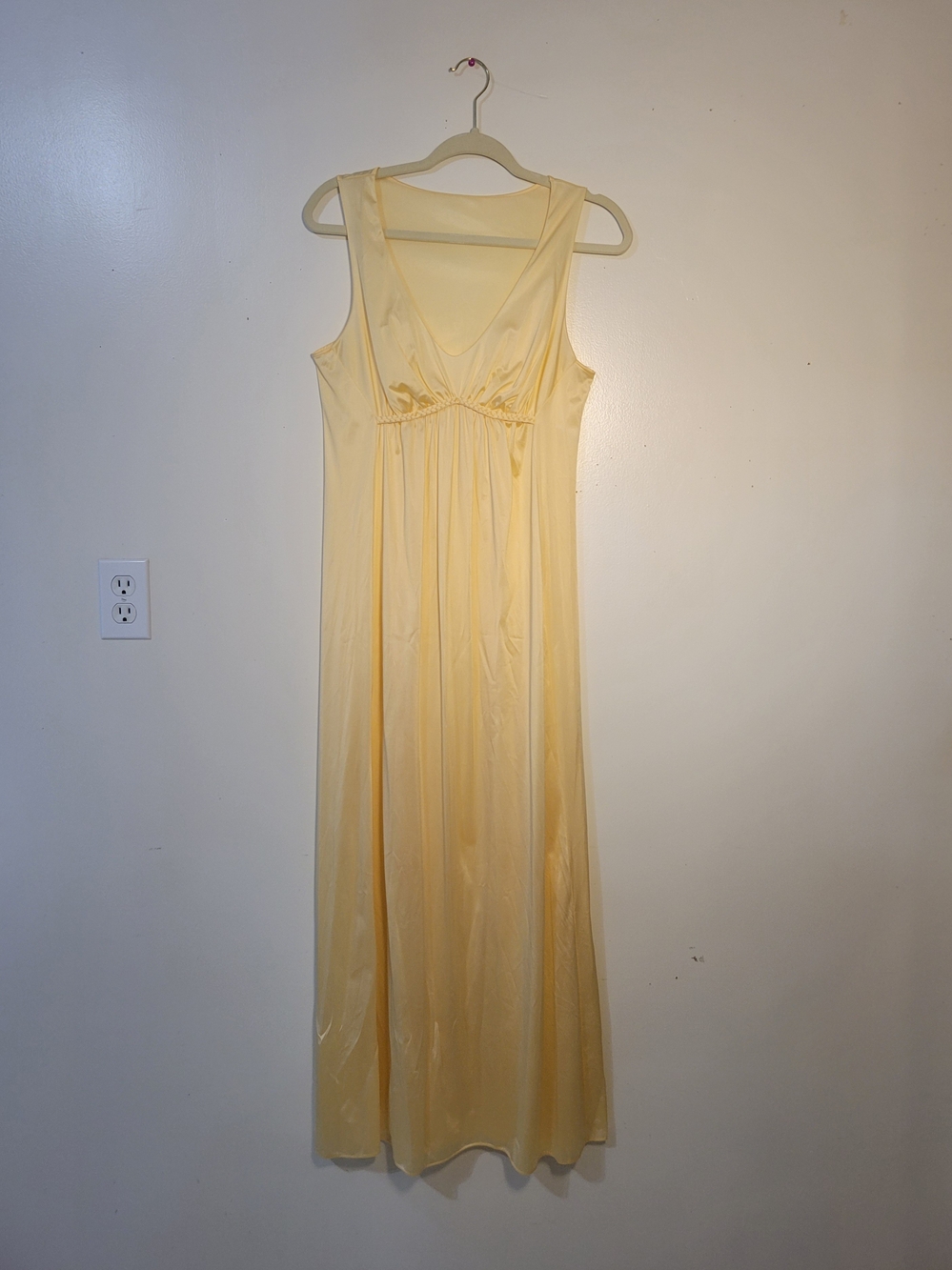 Vintage Vanity Fair (Women's 36) Sleeveless Yellow V-Neck Maxi Nightgown
